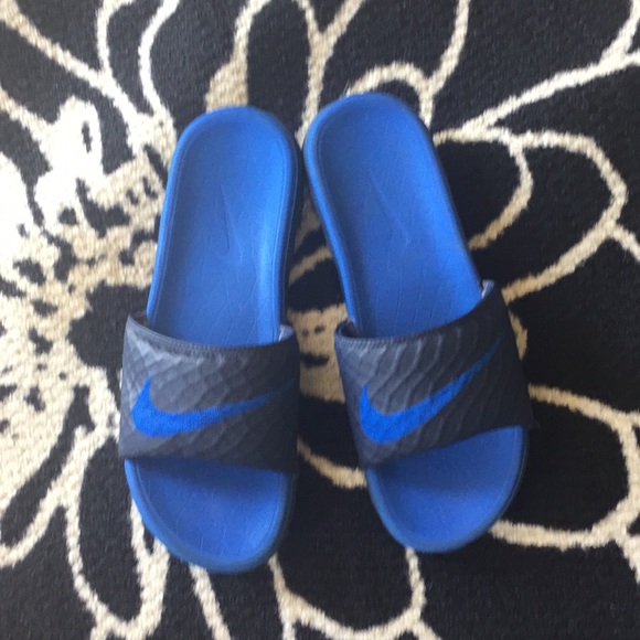 Nike Other - Nike cushioned Slides Size 9